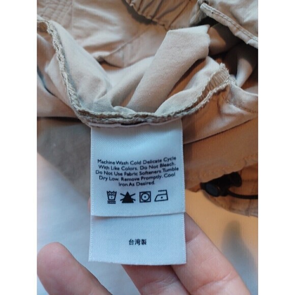 Eddie Bauer women's khaki capri pants M cotton nylon drawcord pockets outdoor - Picture 11 of 11